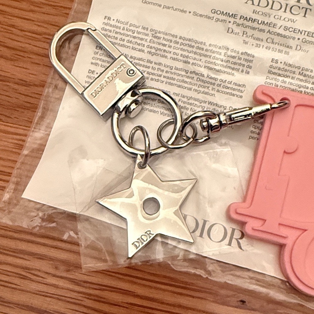 Dior Addict Pink Logo Keychain - Picture 2 of 3